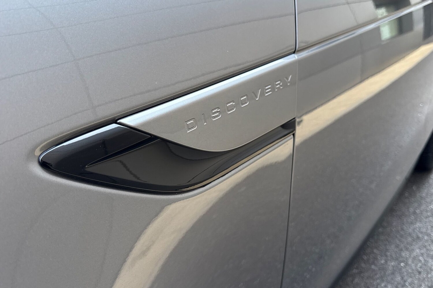 Used Land Rover Discovery 2024 for sale - 76855027: Photo 29