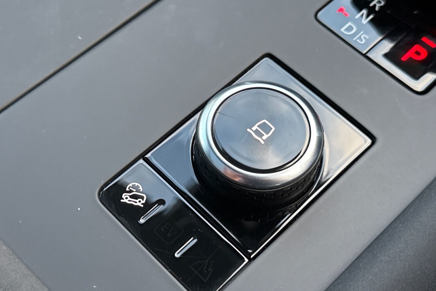 Used Land Rover Discovery 2024 for sale - 76855027: Photo 47