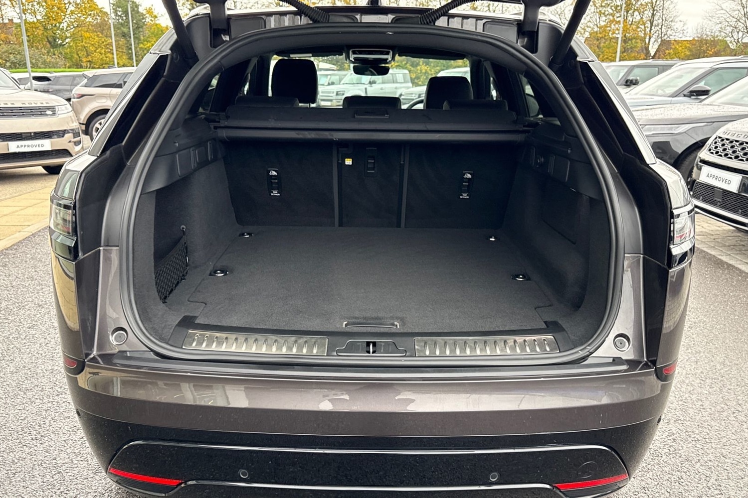 Used Land Rover Range Rover Velar 2023 for sale - 76476112: Photo 11