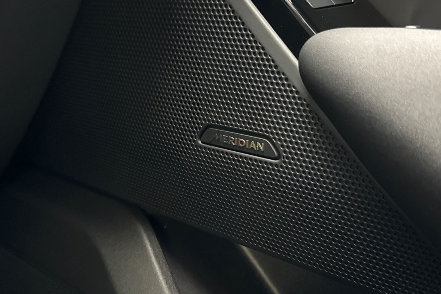 Used Land Rover Range Rover Velar 2023 for sale - 76476112: Photo 25