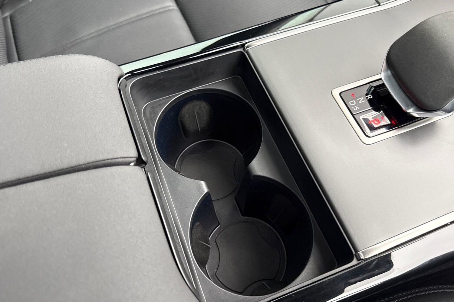 Used Land Rover Range Rover Velar 2023 for sale - 76476112: Photo 44