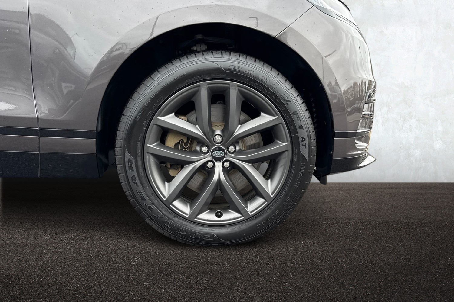 Used Land Rover Range Rover Velar 2023 for sale - 76476112: Photo 9