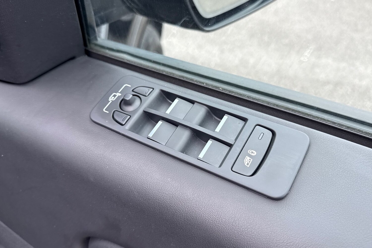 Used Land Rover Discovery Sport 2023 for sale - 76065158: Photo 26