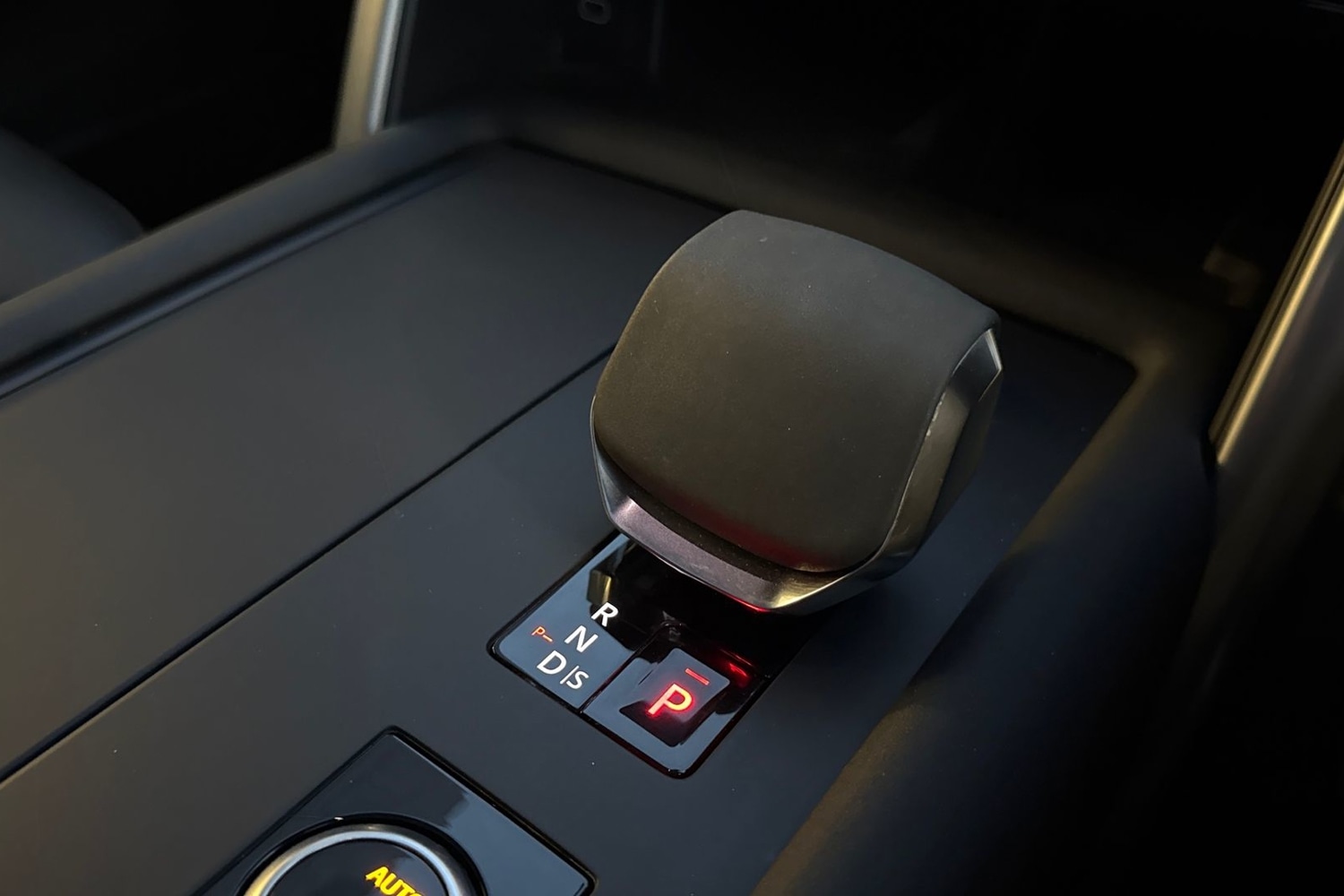 Used Land Rover Discovery 2023 for sale - 76662258: Photo 14