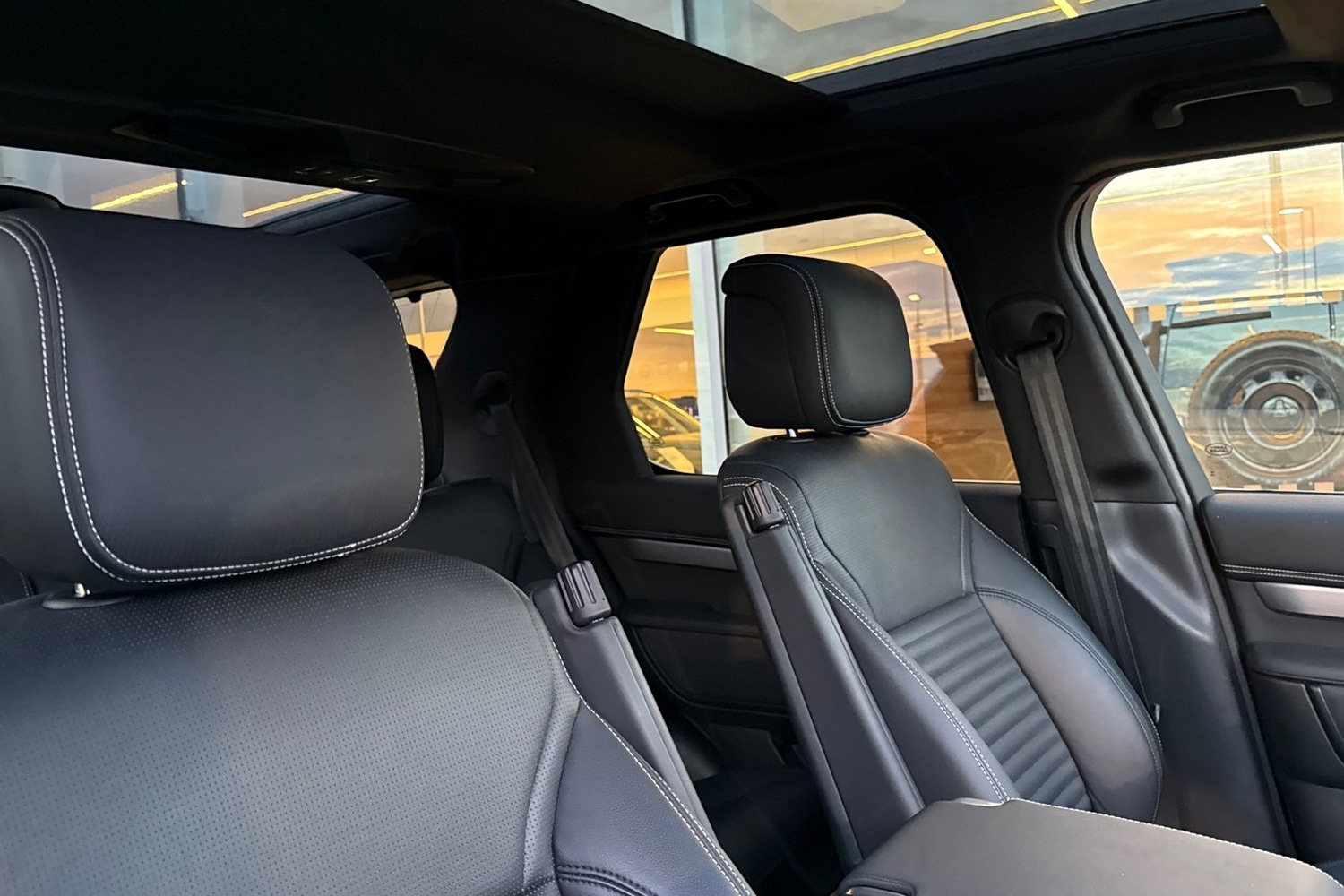 Used Land Rover Discovery 2023 for sale - 76662258: Photo 22