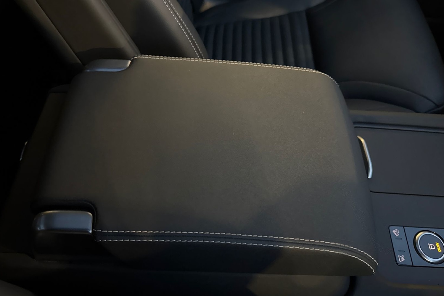 Used Land Rover Discovery 2023 for sale - 76662258: Photo 47