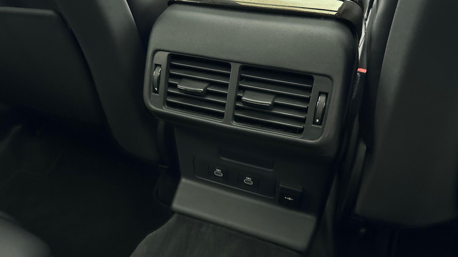 Used Land Rover Range Rover Velar 2025 for sale - 77608256: Photo 18