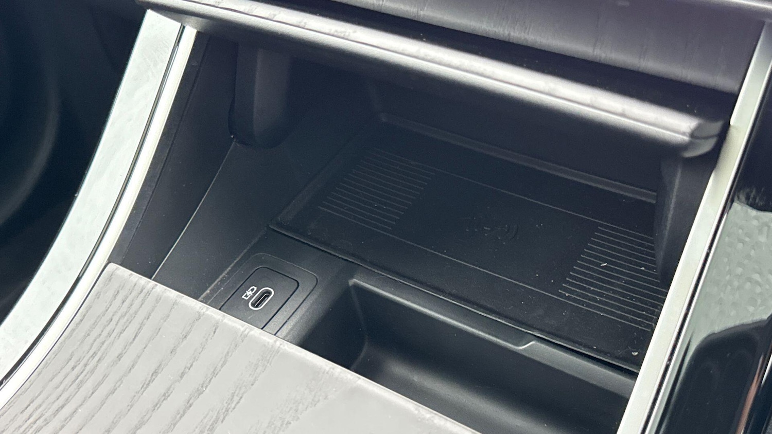 Used Land Rover Range Rover Velar 2025 for sale - 77608256: Photo 44