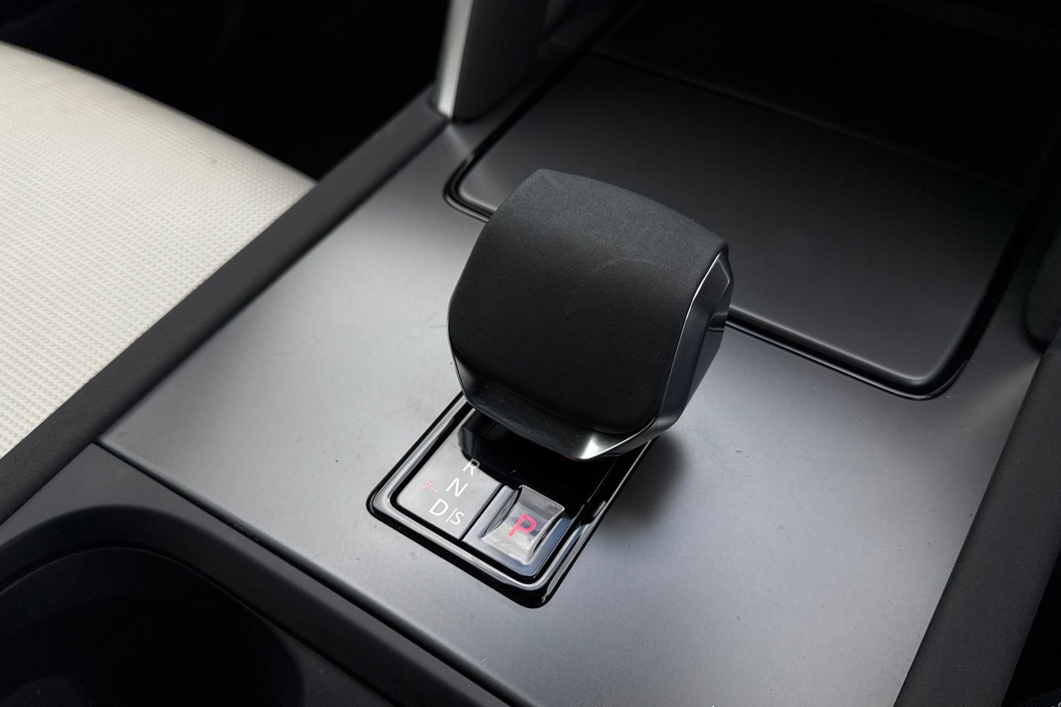 Used Land Rover Discovery Sport 2024 for sale - 76065318: Photo 14