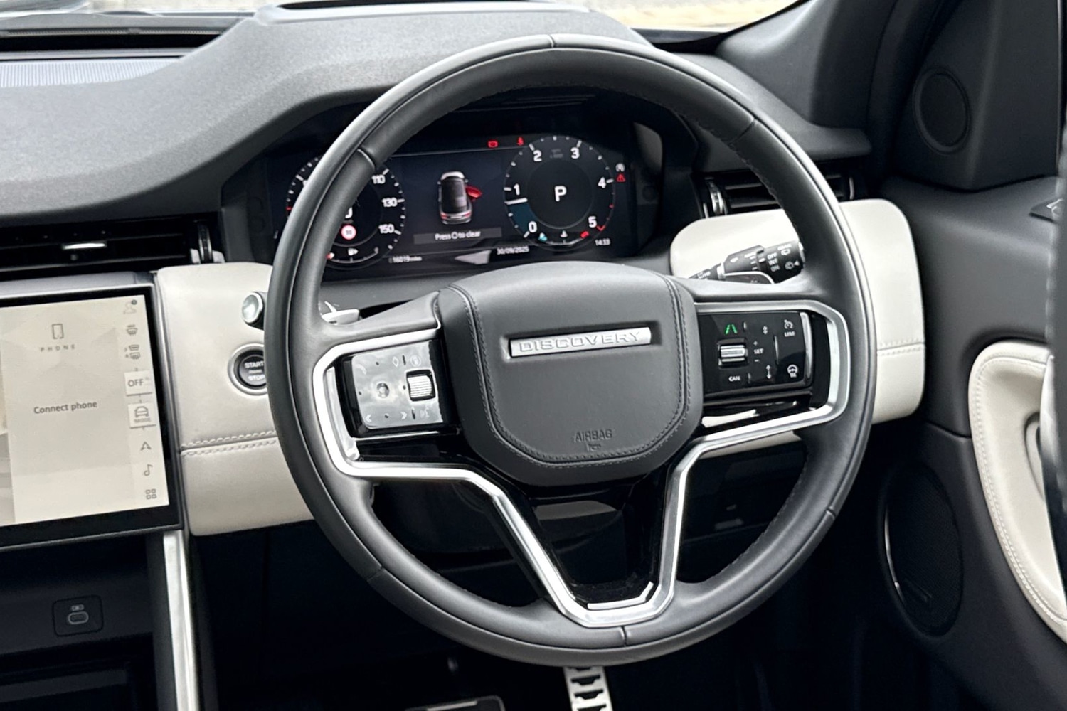 Used Land Rover Discovery Sport 2024 for sale - 76065318: Photo 16