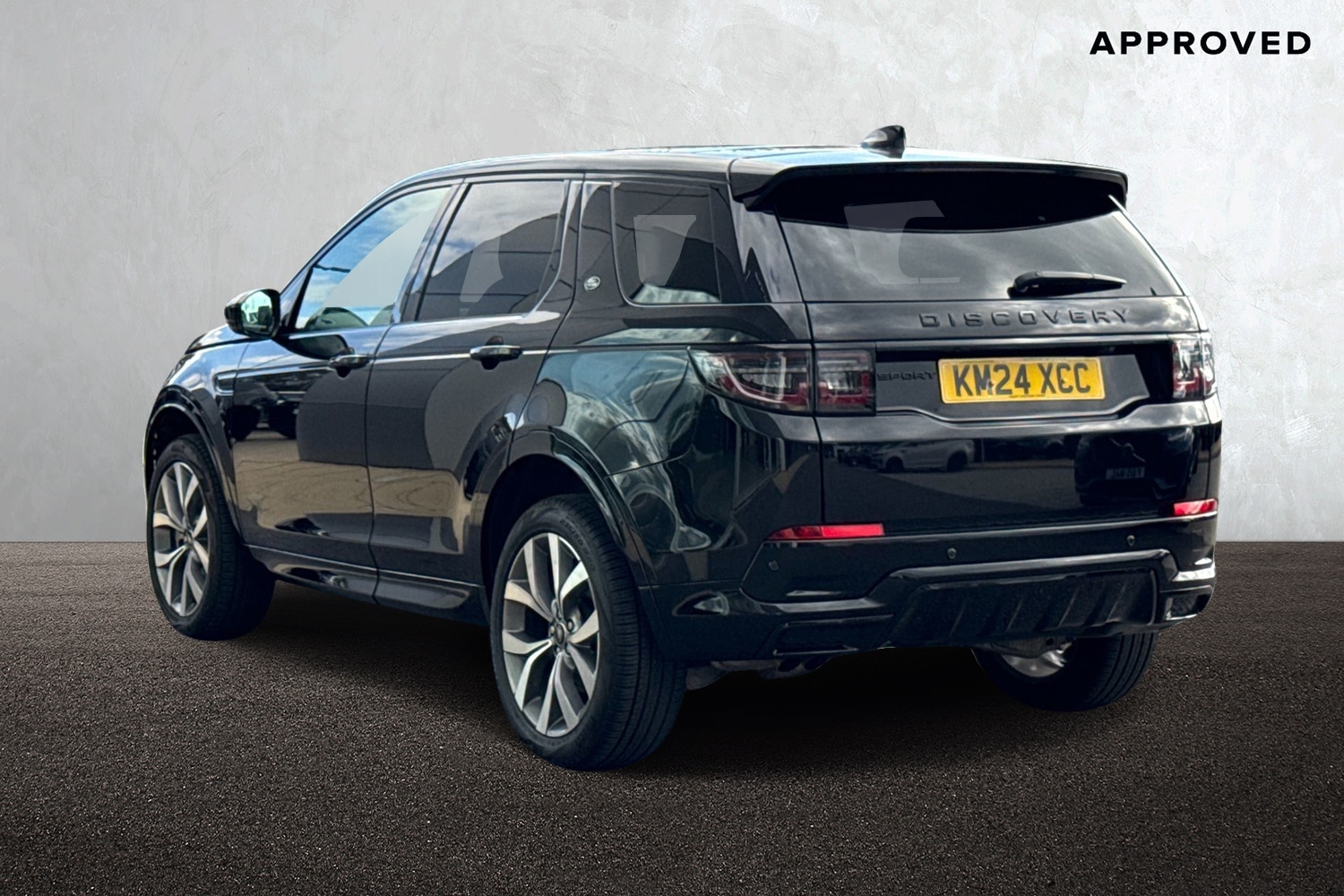Used Land Rover Discovery Sport 2024 for sale - 76065318: Photo 2