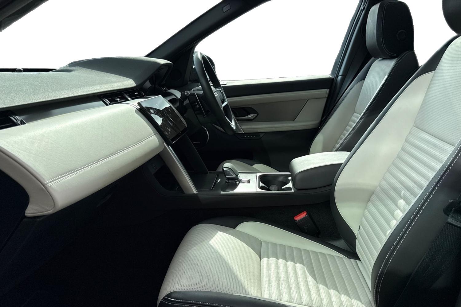 Used Land Rover Discovery Sport 2024 for sale - 76065318: Photo 3