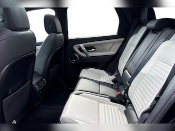 Used Land Rover Discovery Sport 2024 for sale - 76065318: Photo 4