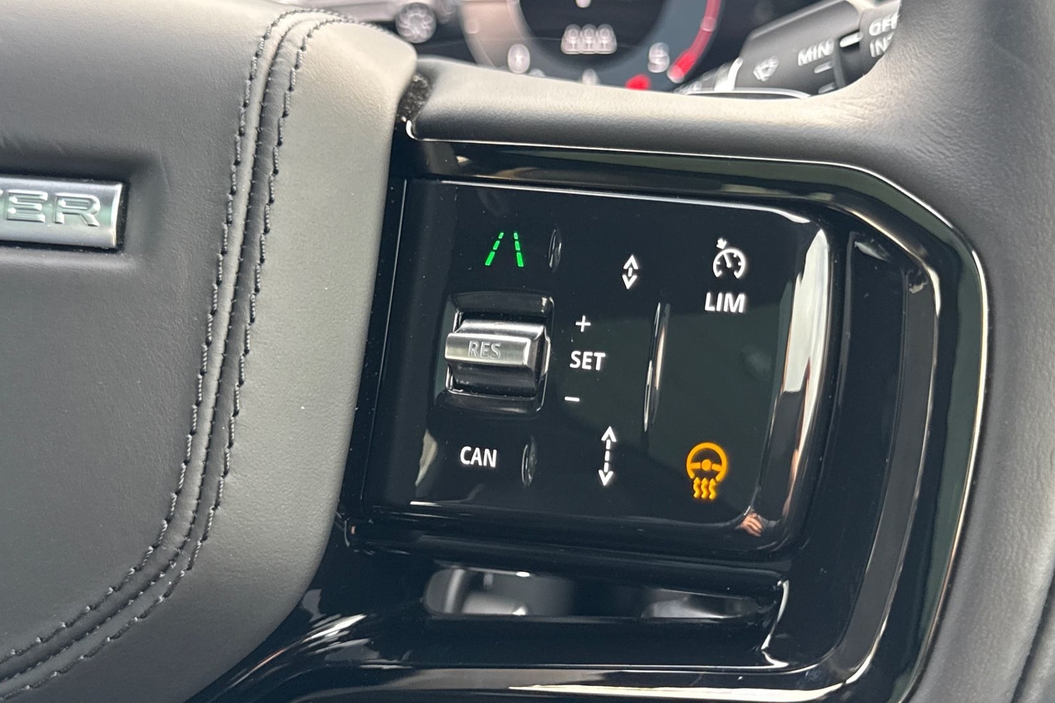 Used Land Rover Range Rover Evoque 2024 for sale - 76916540: Photo 33