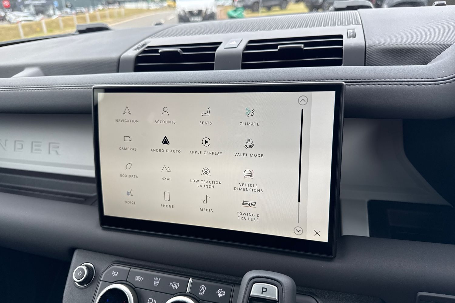 Used Land Rover Defender 110 2026 for sale - 77494096: Photo 32