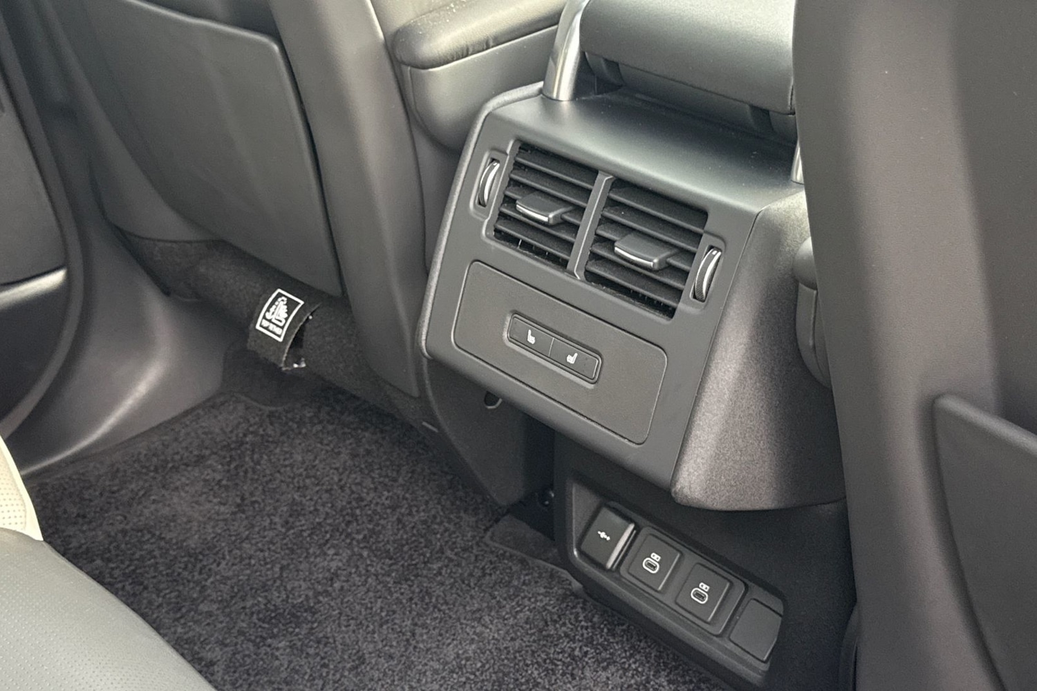 Used Land Rover Discovery 2024 for sale - 76128580: Photo 19