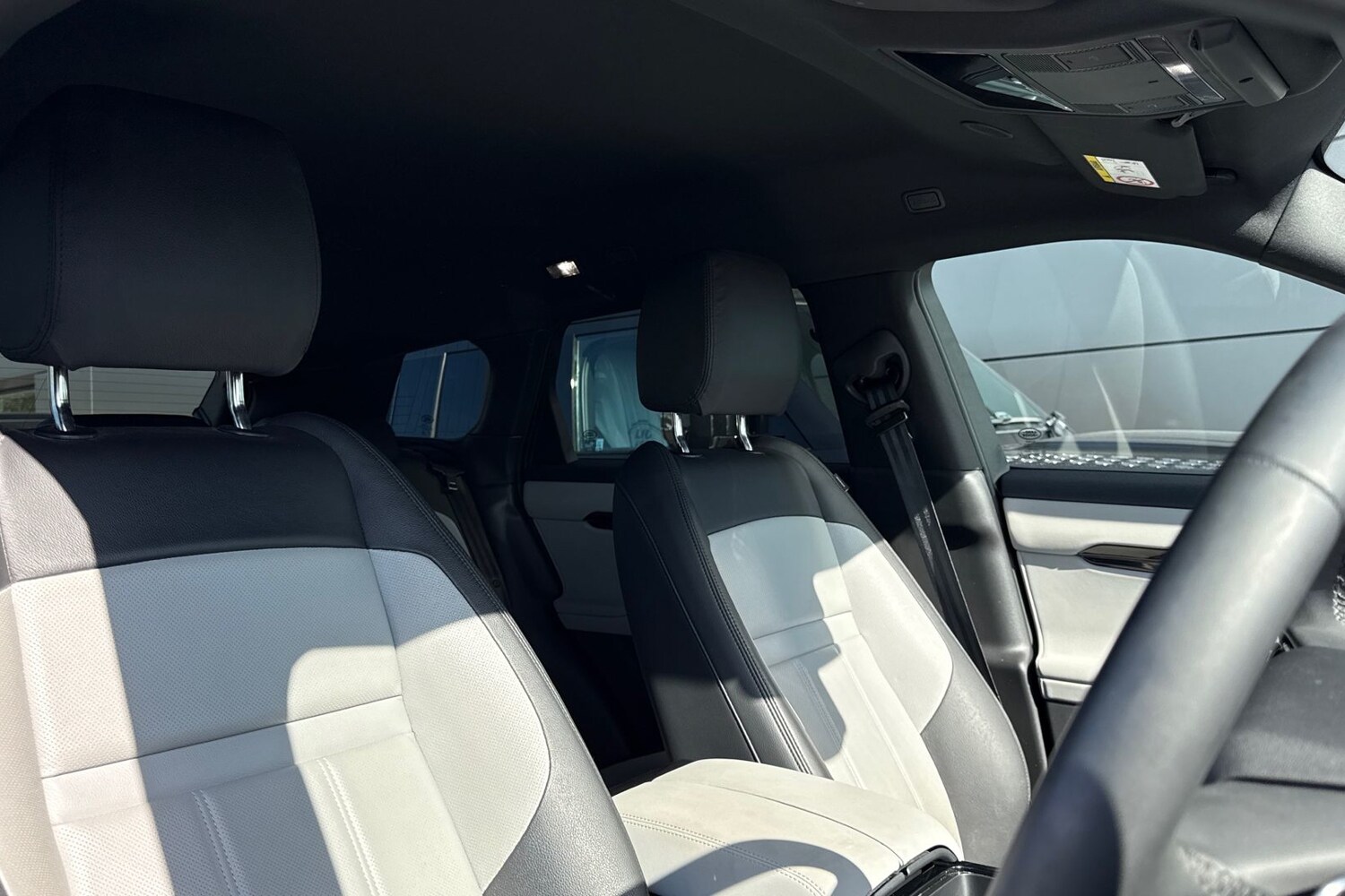 Used Land Rover Range Rover Evoque 2025 for sale - 77935637: Photo 21