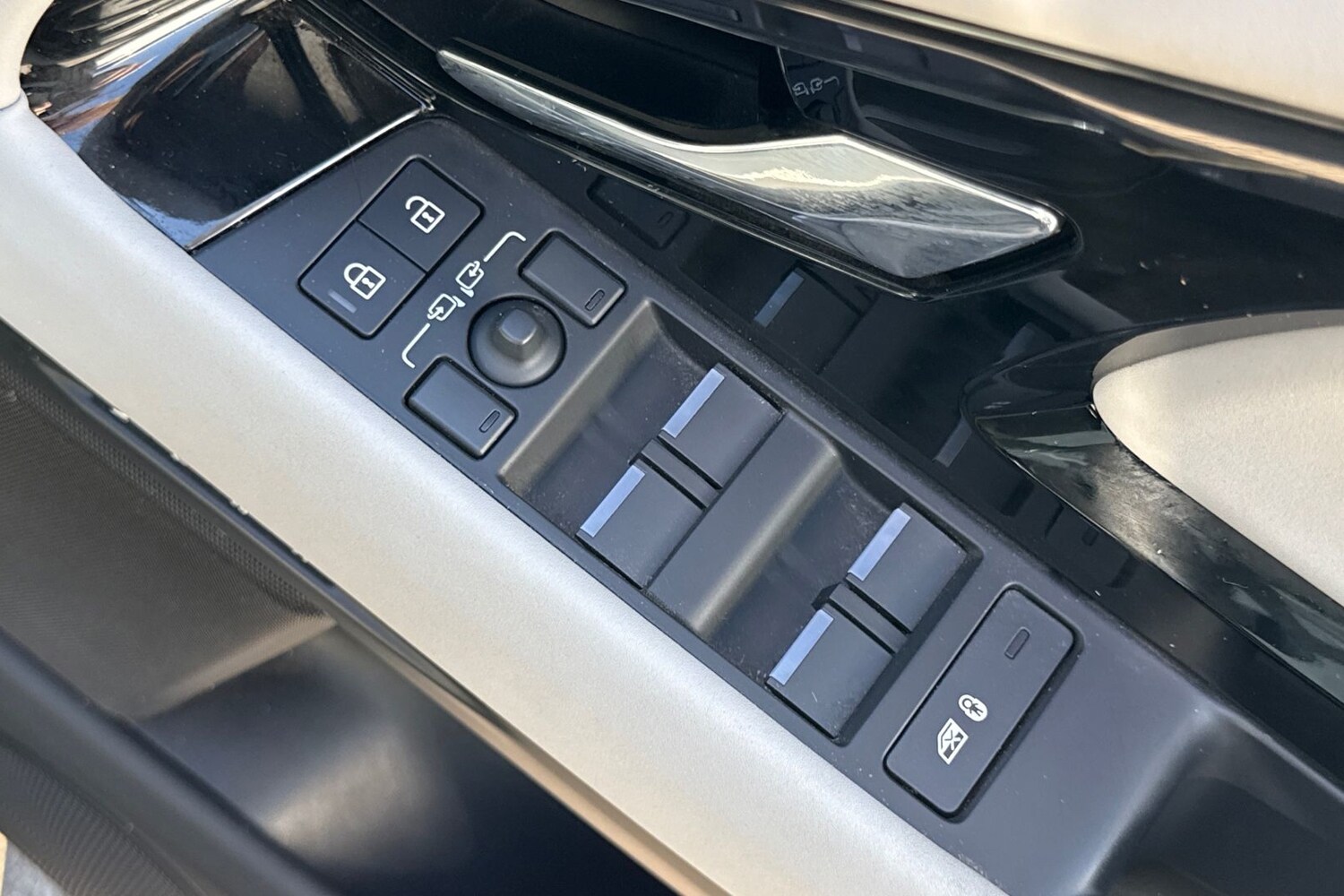 Used Land Rover Range Rover Evoque 2025 for sale - 77935637: Photo 25