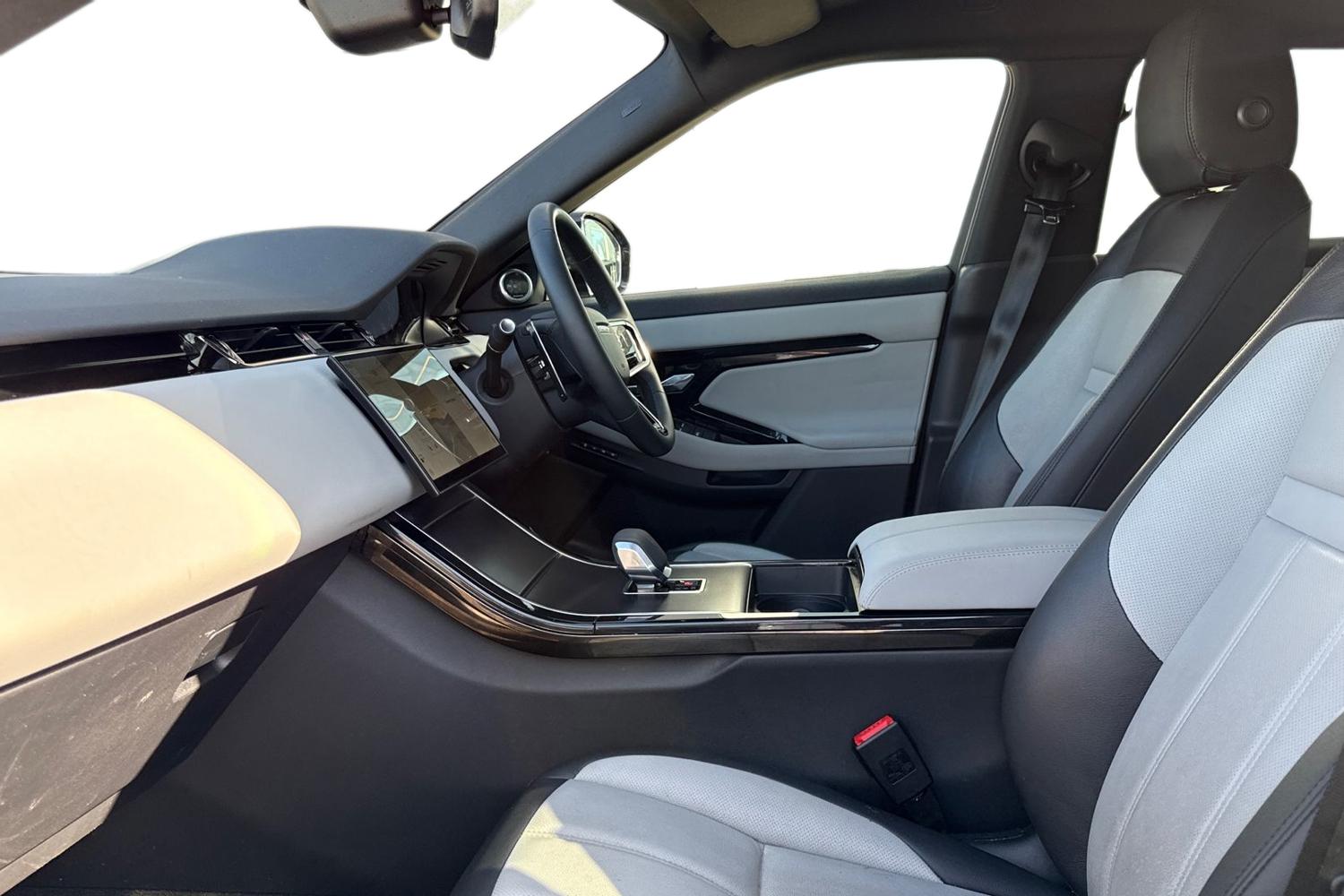 Used Land Rover Range Rover Evoque 2025 for sale - 77935637: Photo 3