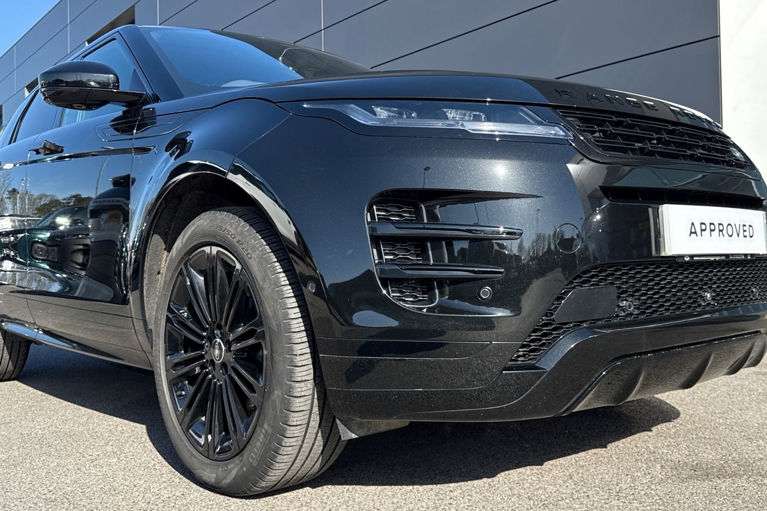 Used Land Rover Range Rover Evoque 2025 for sale - 77935637: Photo 30