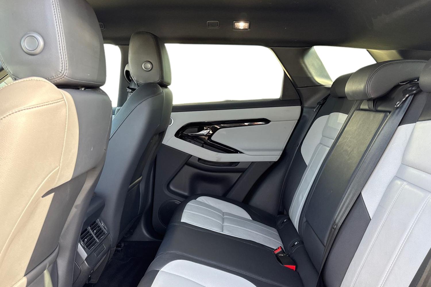 Used Land Rover Range Rover Evoque 2025 for sale - 77935637: Photo 4