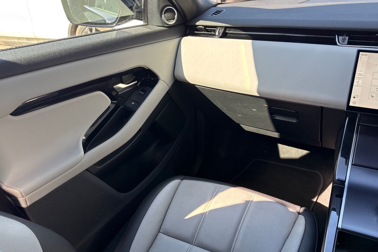 Used Land Rover Range Rover Evoque 2025 for sale - 77935637: Photo 41