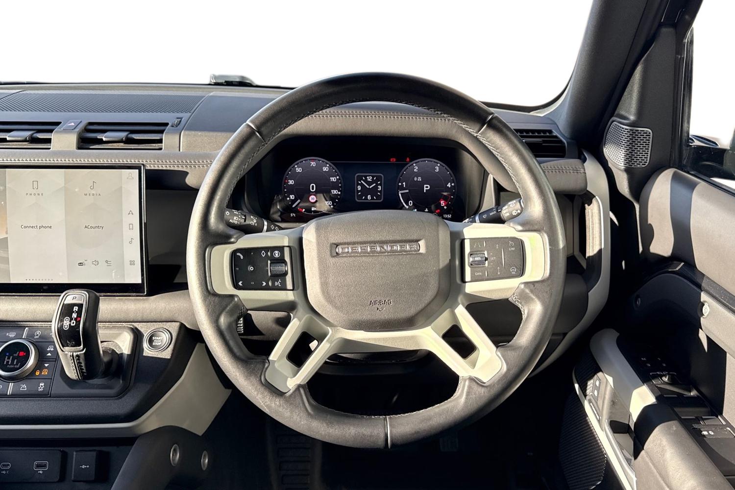 Used Land Rover Defender 110 2024 for sale - 76662255: Photo 16