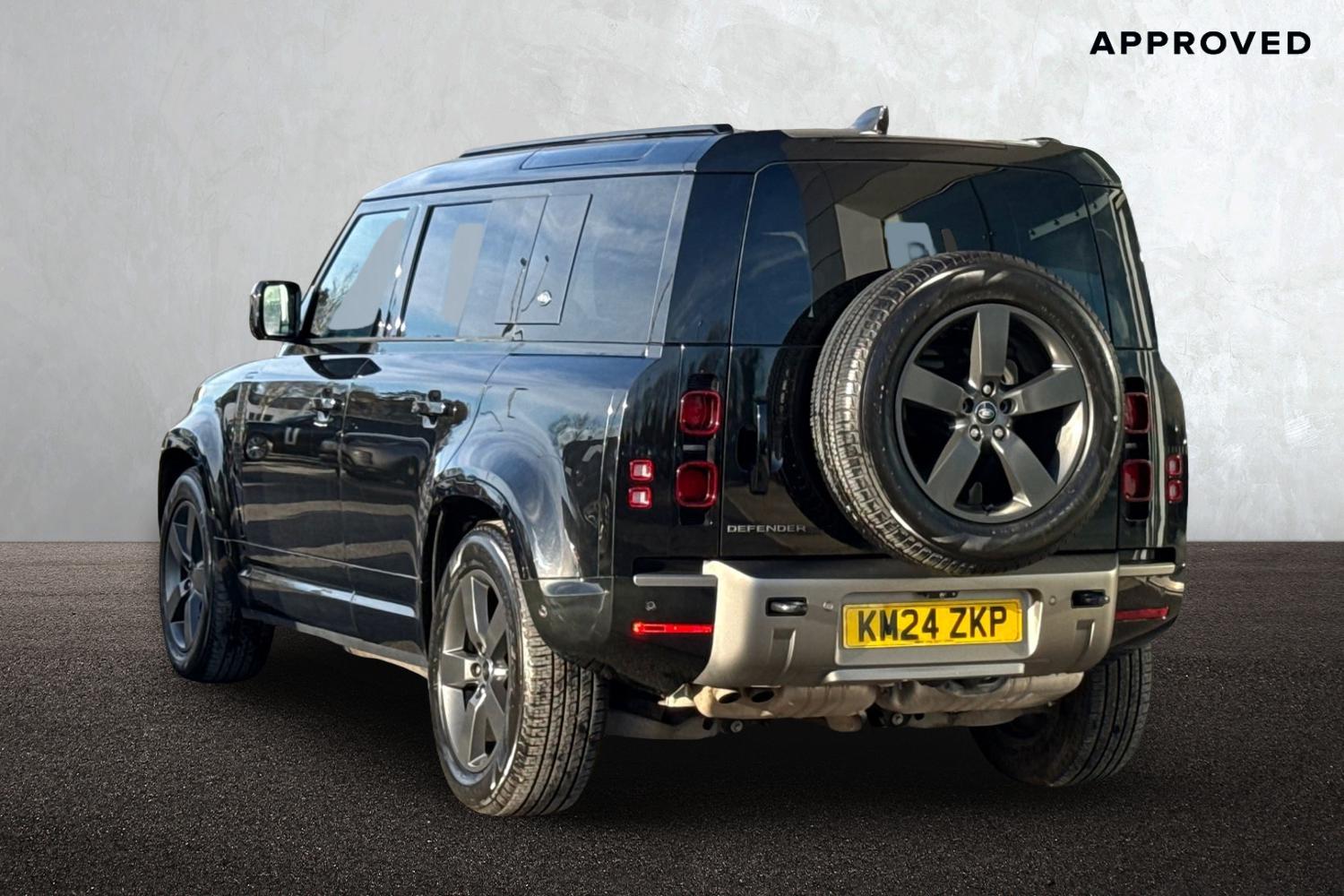 Used Land Rover Defender 110 2024 for sale - 76662255: Photo 2