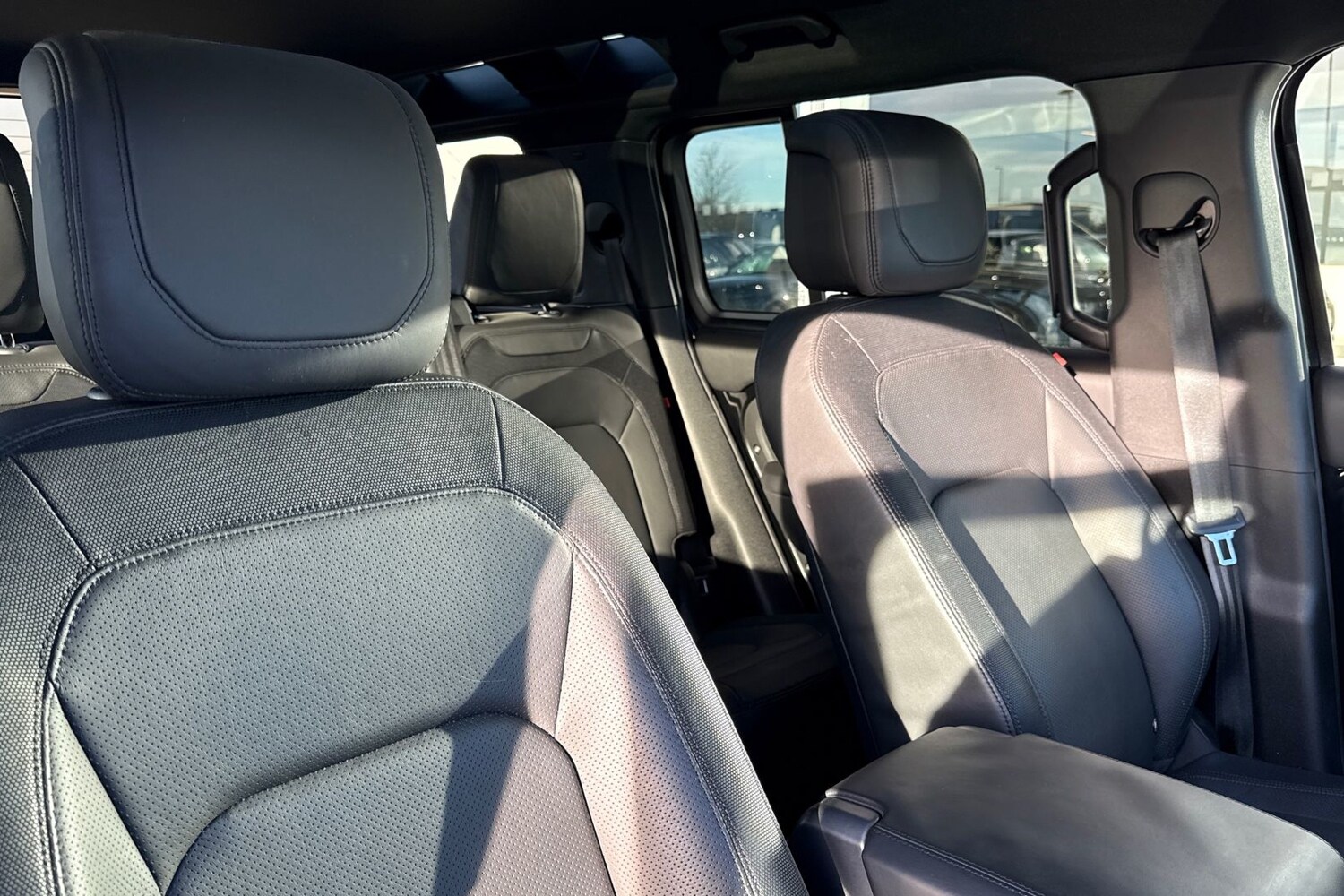 Used Land Rover Defender 110 2024 for sale - 76662255: Photo 22