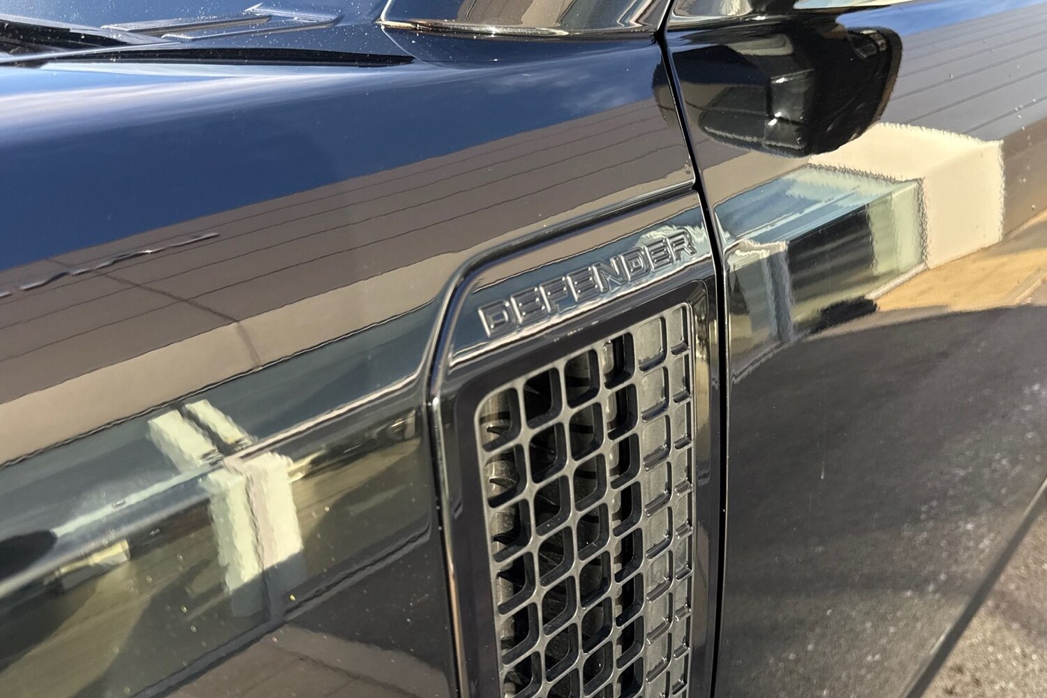 Used Land Rover Defender 110 2024 for sale - 76662255: Photo 29