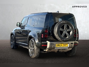 Used Land Rover Defender 110 2024 for sale - 76662255: Photo