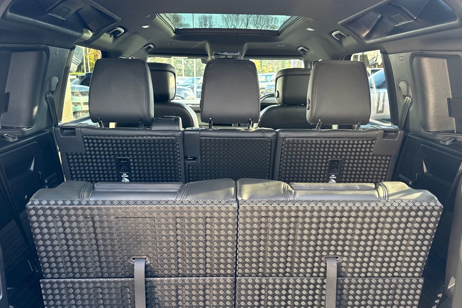 Used Land Rover Defender 110 2024 for sale - 76662255: Photo 31