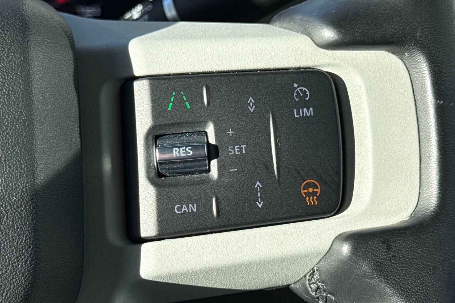 Used Land Rover Defender 110 2024 for sale - 76662255: Photo 34