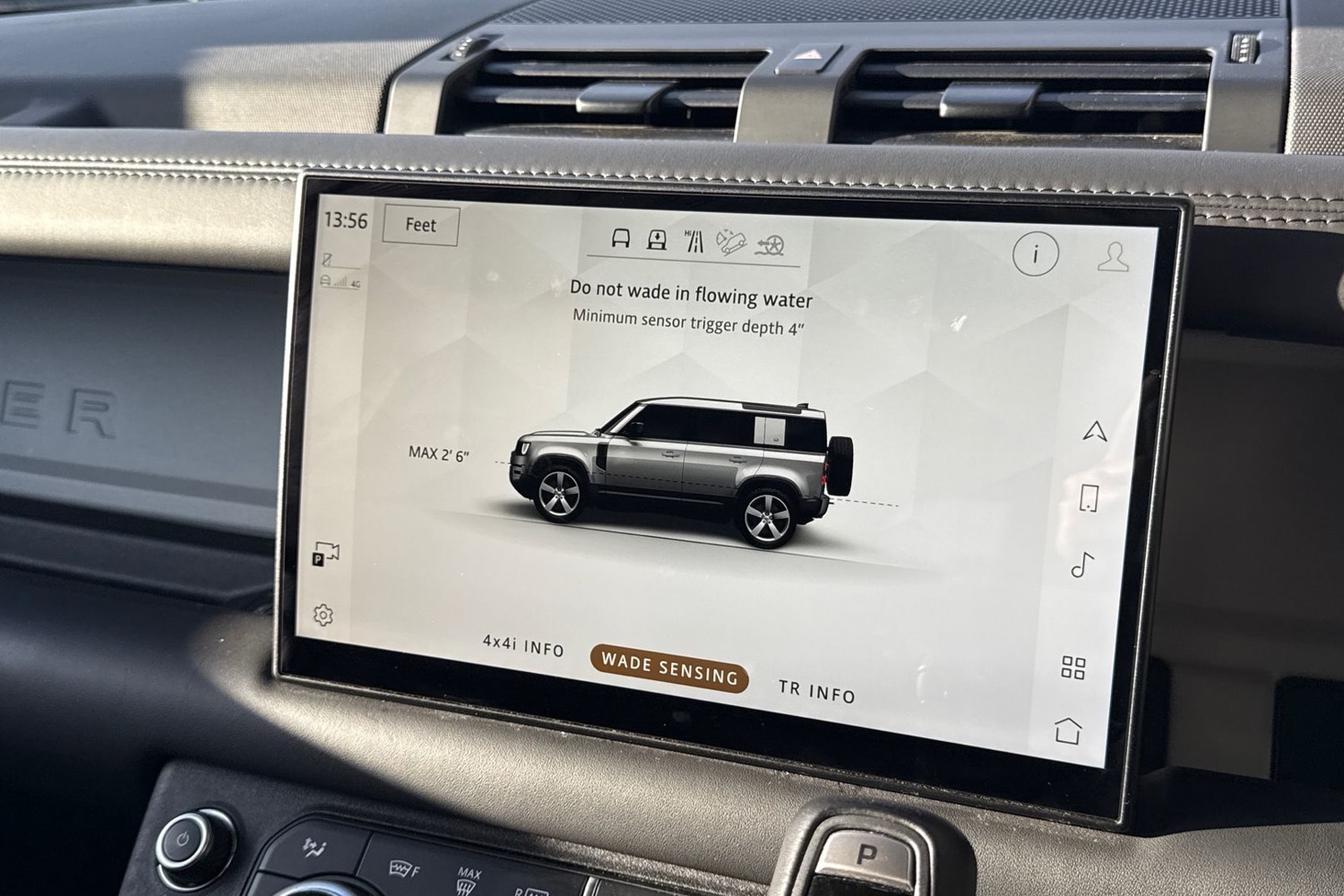 Used Land Rover Defender 110 2024 for sale - 76662255: Photo 41