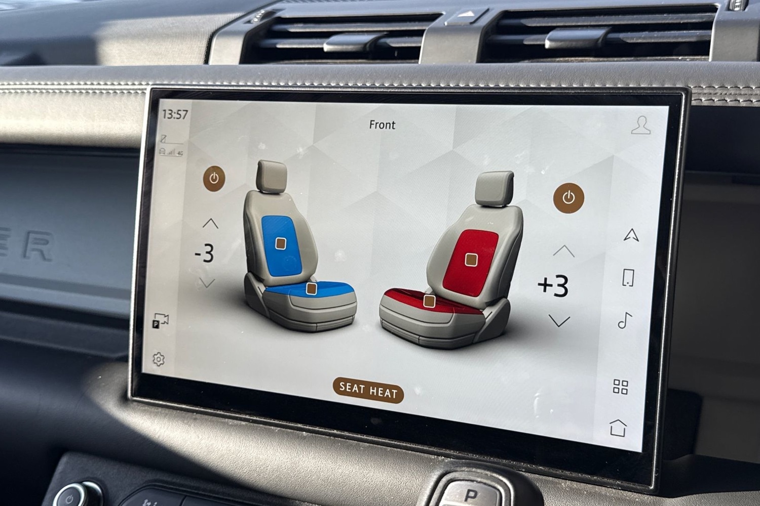 Used Land Rover Defender 110 2024 for sale - 76662255: Photo 44