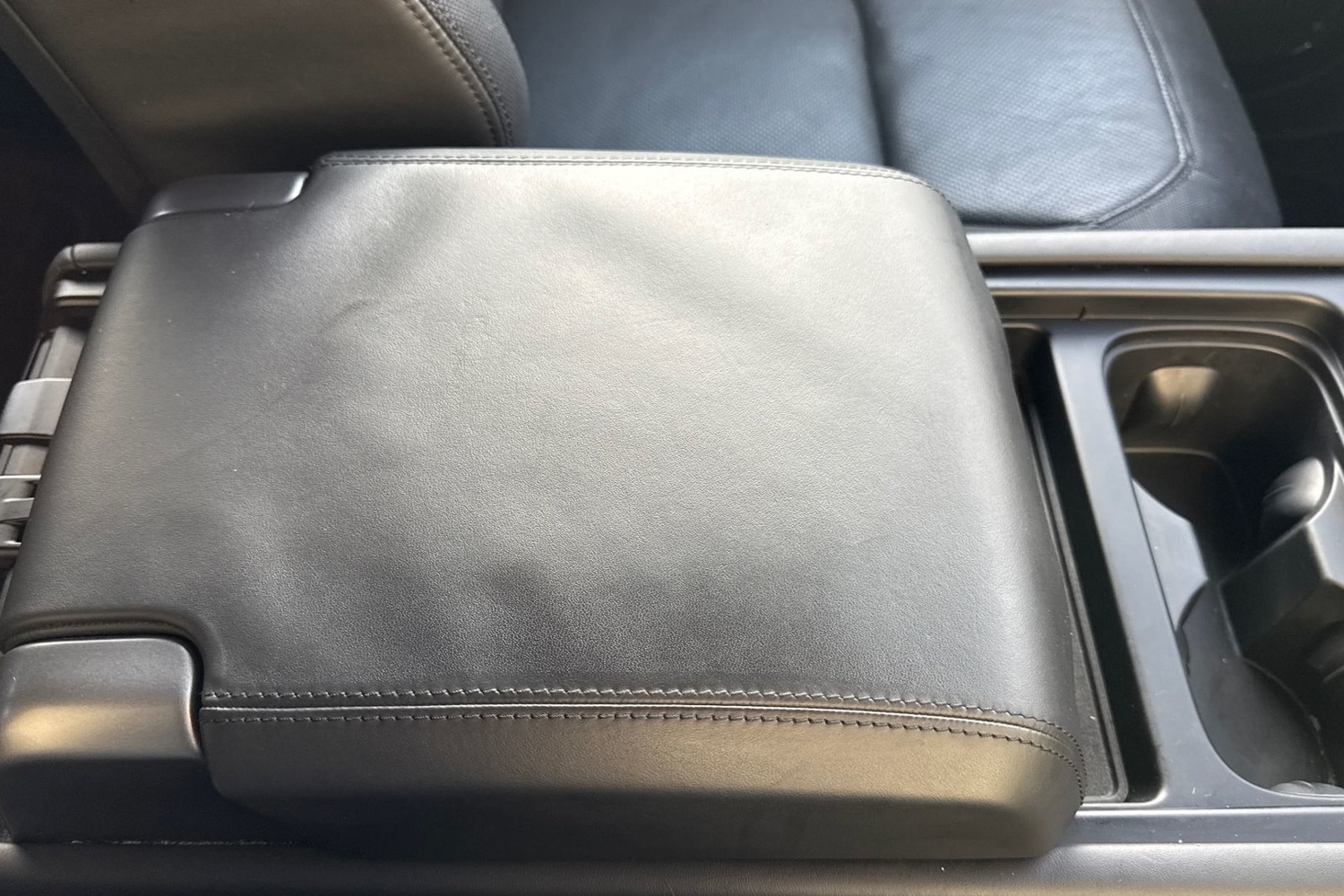 Used Land Rover Defender 110 2024 for sale - 76662255: Photo 48