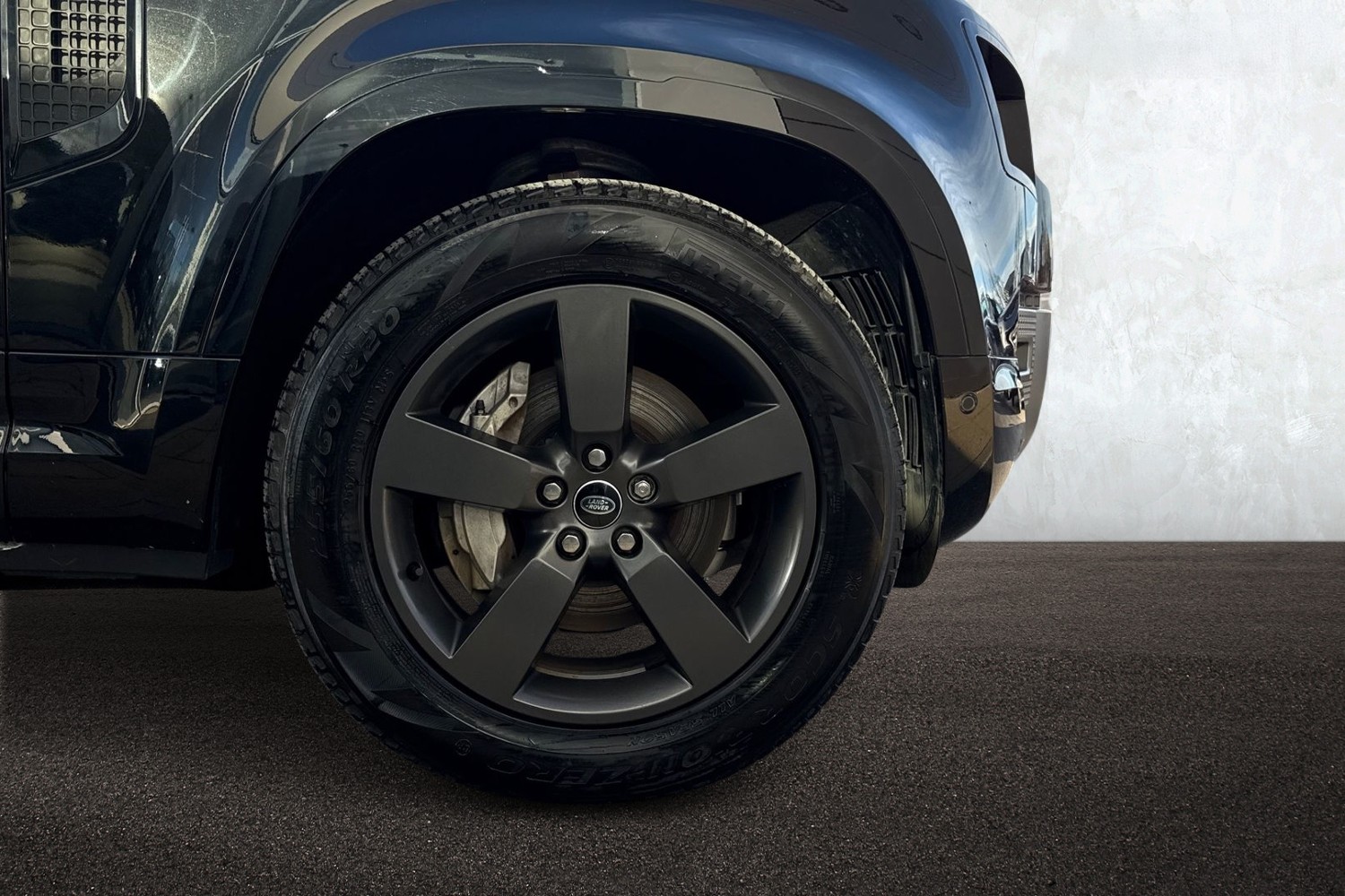 Used Land Rover Defender 110 2024 for sale - 76662255: Photo 9