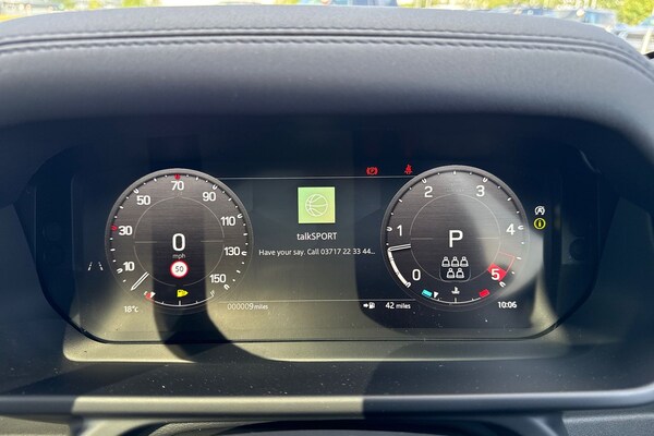 Used Land Rover Defender 110 2025 for sale - 75524960: Photo 15