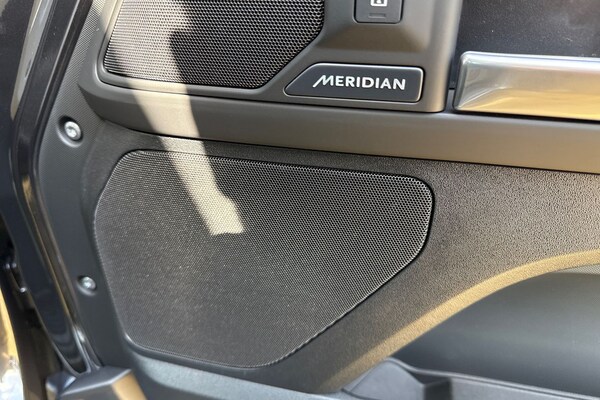 Used Land Rover Defender 110 2025 for sale - 75524960: Photo 27