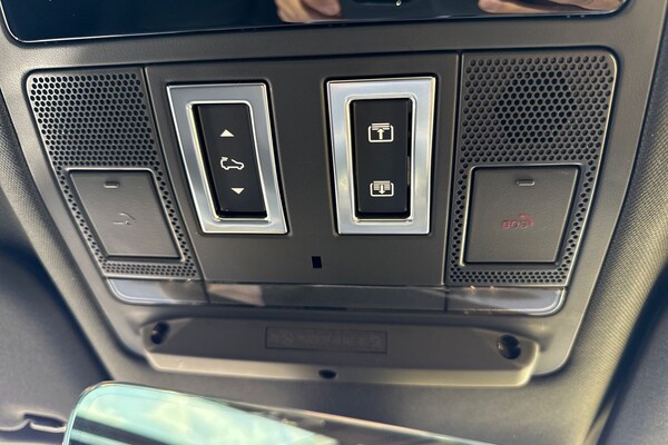 Used Land Rover Defender 110 2025 for sale - 75524960: Photo 36