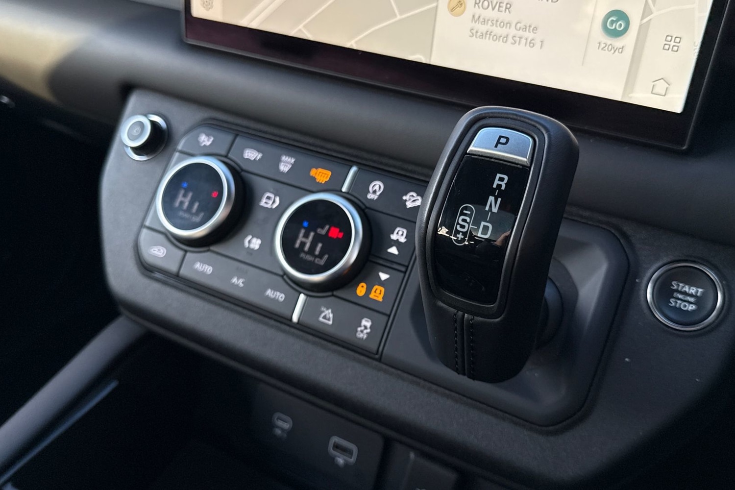 Used Land Rover Defender 2023 for sale - 77048475: Photo 13