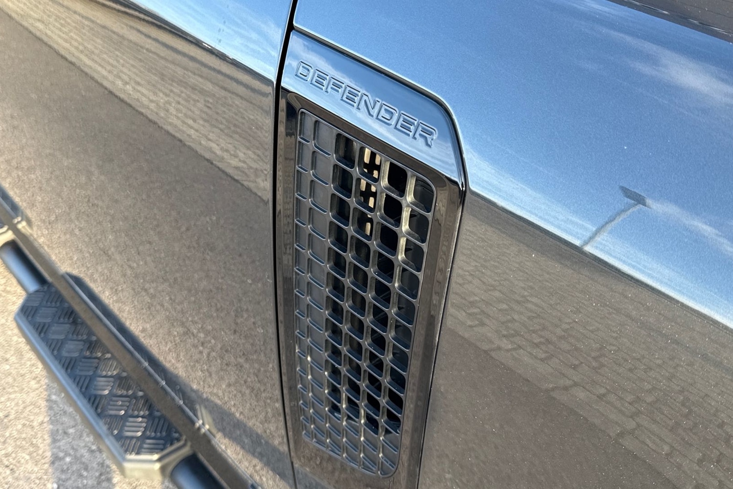 Used Land Rover Defender 2023 for sale - 77048475: Photo 31