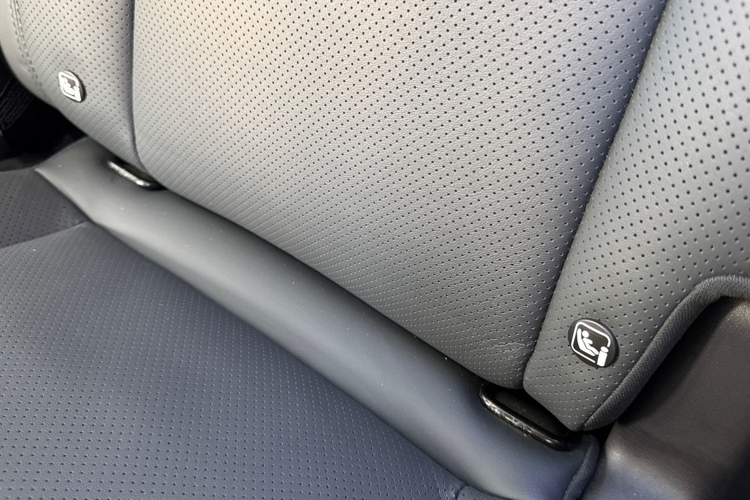 Used Land Rover Defender 2023 for sale - 77048475: Photo 41