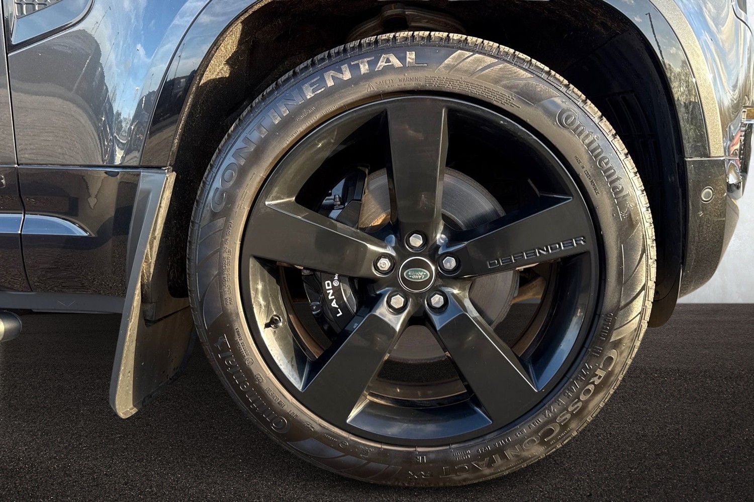 Used Land Rover Defender 2023 for sale - 77048475: Photo 8