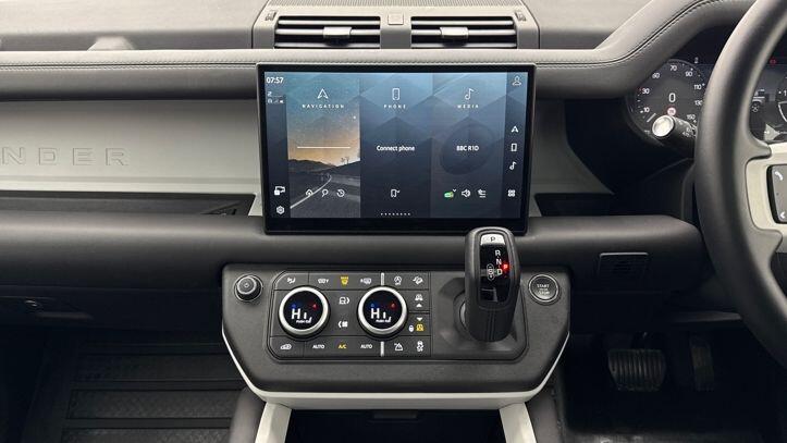 Used Land Rover Defender 2024 for sale - 77654337: Photo 14