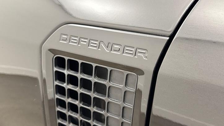 Used Land Rover Defender 2024 for sale - 77654337: Photo 19