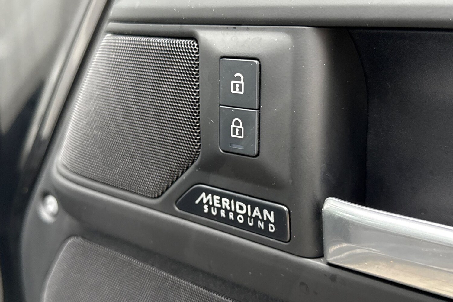 Used Land Rover Defender 90 2024 for sale - 77654337: Photo 25