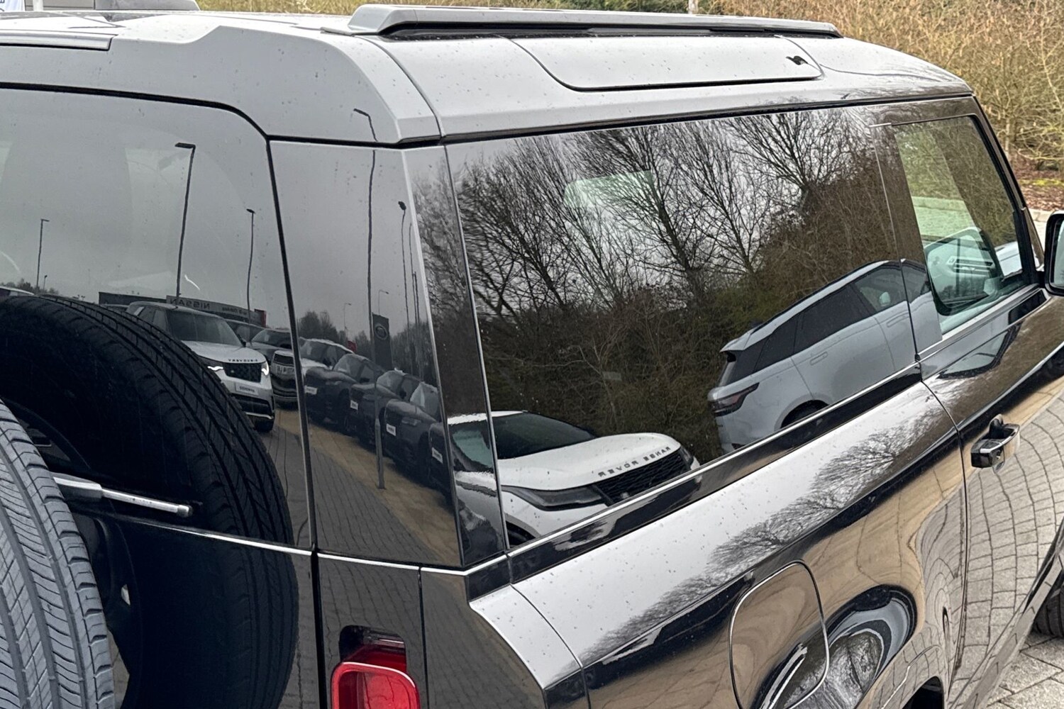 Used Land Rover Defender 90 2024 for sale - 77654337: Photo 37