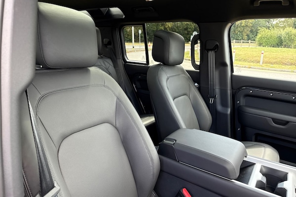 Used Land Rover Defender 110 2025 for sale - 75787282: Photo 10