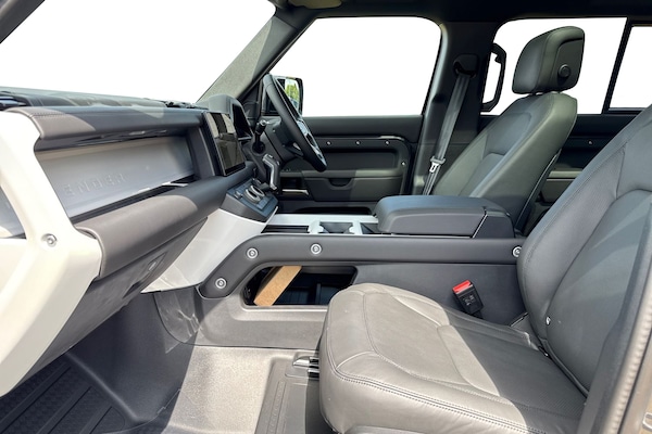 Used Land Rover Defender 110 2025 for sale - 75787282: Photo 3